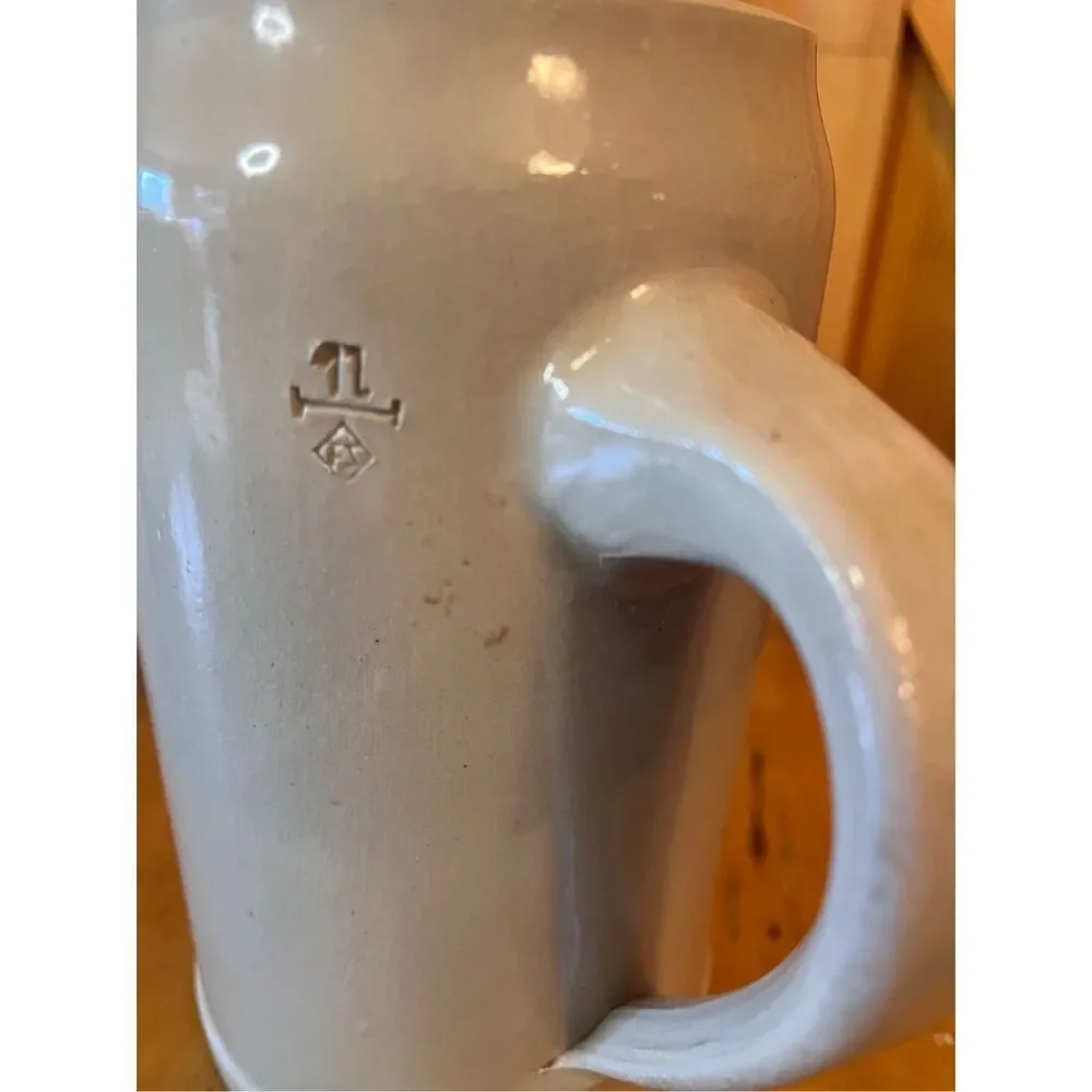 DORTMUNDER UNION GERMAN STONEWARE BEER STEIN MUG 7.25x4.25” (7636)